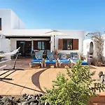 Puerto Chico A Apartamento