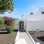 Puerto Chico A Apartamento