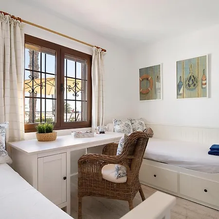 Apartamento Puerto Chico A *