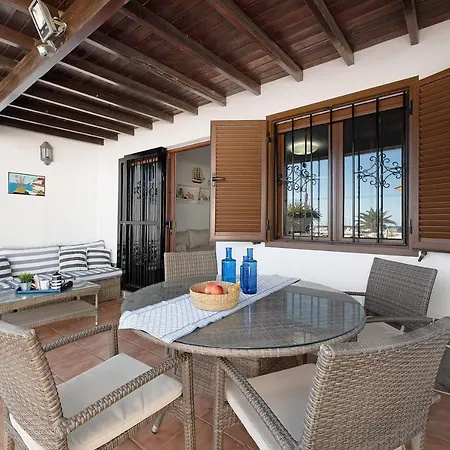 Puerto Chico A 公寓 *