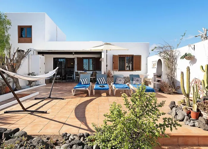 Puerto Chico A شقة